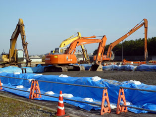 火力発電所 ヘドロ浚渫工事