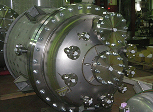 加圧タンク　(2KL)